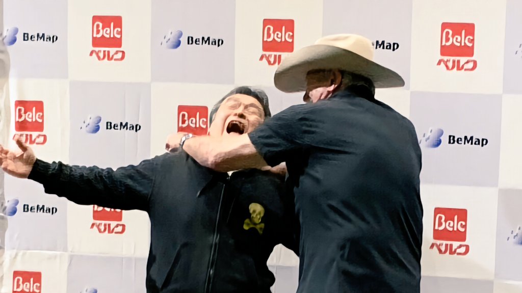 MasanoriHorie's tweet image. Stan Hansen 🇺🇸 has another successful Japan 🇯🇵 tour from March 9th to 17th for various talk show events, autograph sessions, and radio appearance.
Belcベルク 主催「藤波辰爾 vs 長州 with スタン・ハンセン」スペシャルトークショー
#OldieButGoodie #MemoriesForever #ajpw #njpw