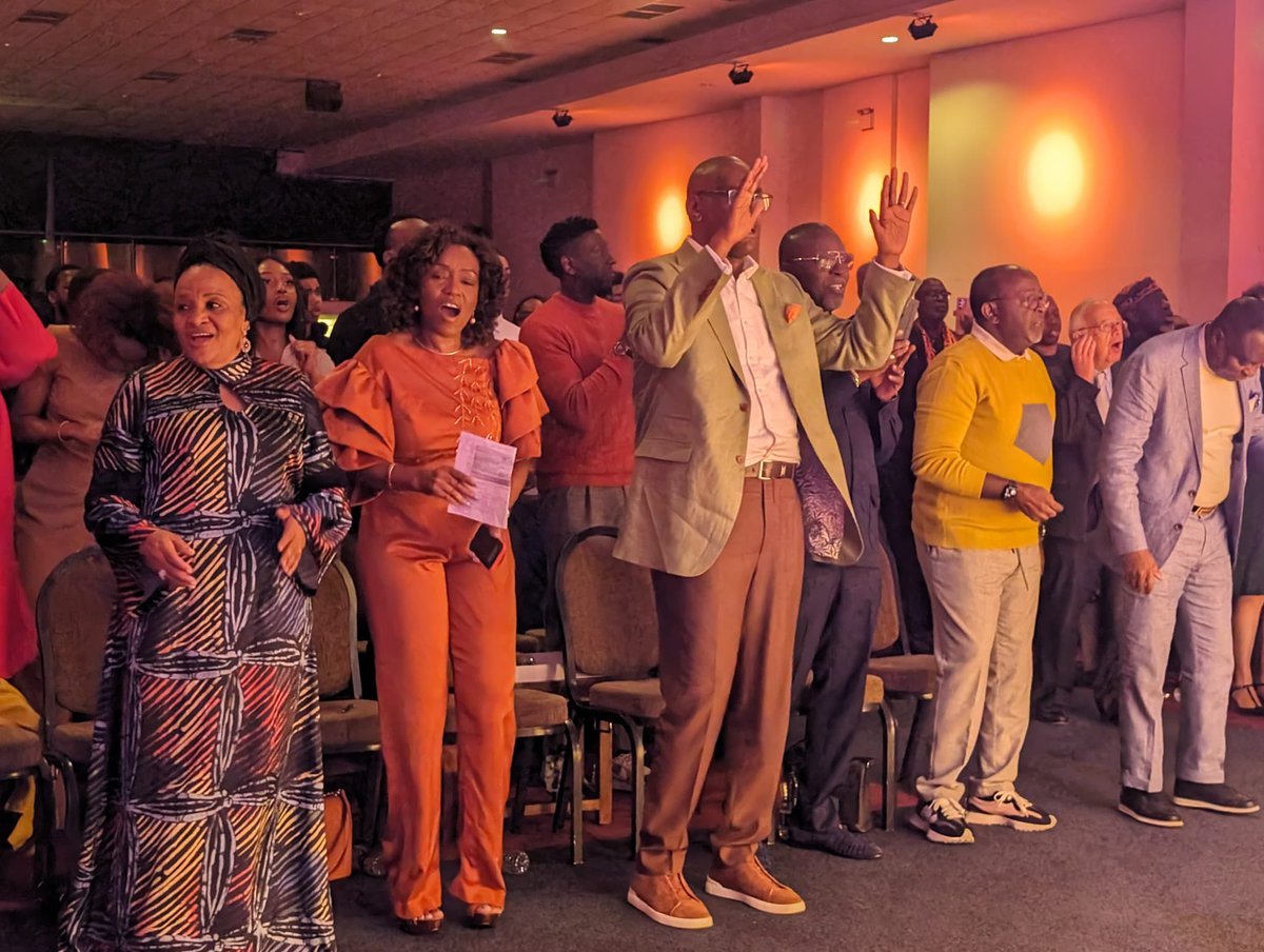 jesushouseuk's tweet photo. #ThankYou @sinach for prophesying into our Pastor @agu_irukwu’s life. 

We say a resounding AMEN!!!🙏🏽

#Celebrating #PAI at 60🥳🎂🕺🏽 https://t.co/dzBcJUqJHS