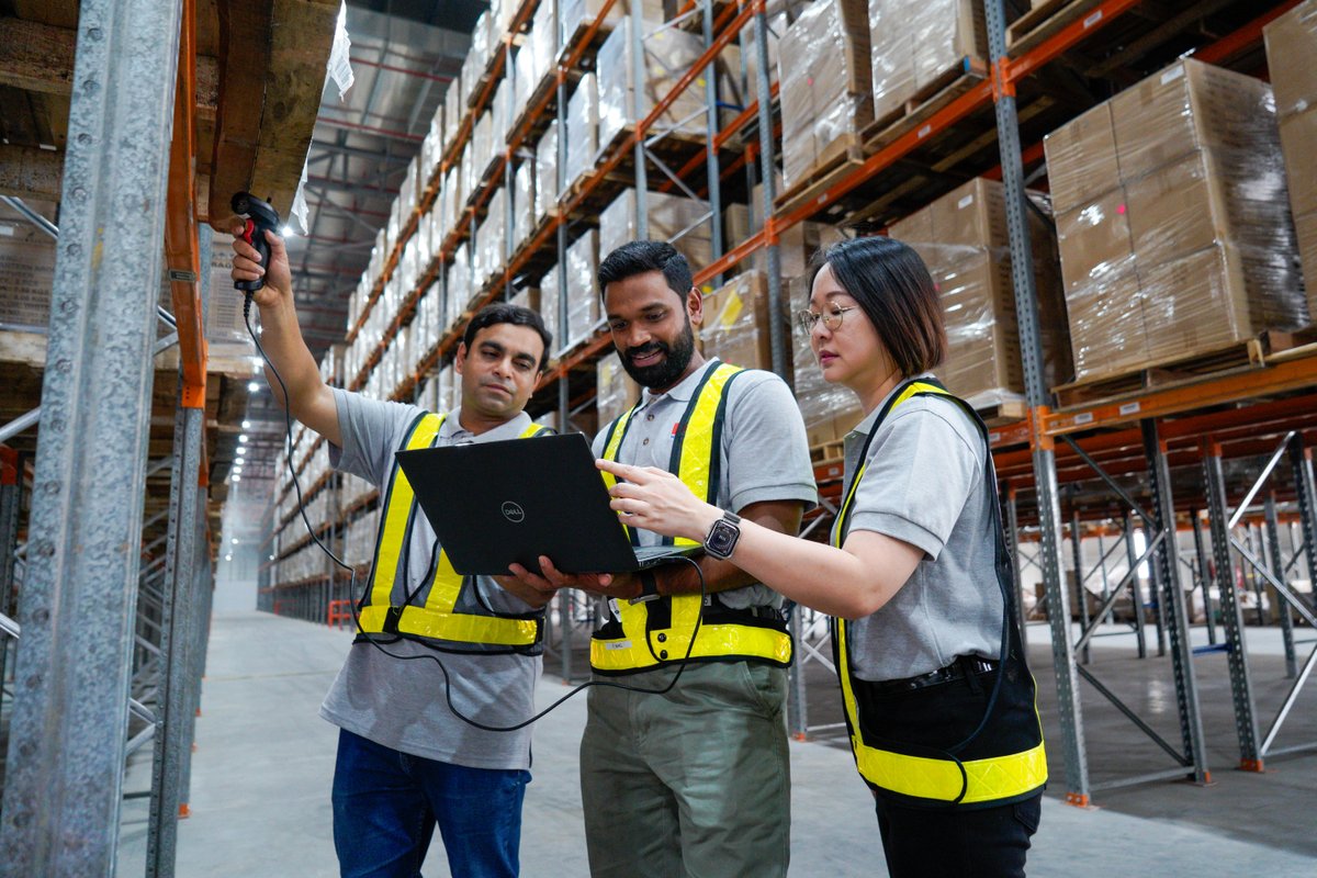 UPU_UN's tweet image. .@posmalaysia takes a significant leap in enhancing its #fulfilment &amp;amp; #eCommerce #logistics services with the introduction of Pos Fulfill. This fully integrated service caters to the demands of both B2B &amp;amp; B2C sectors, providing seamless #warehouse &amp;amp; order fulfilment solutions.