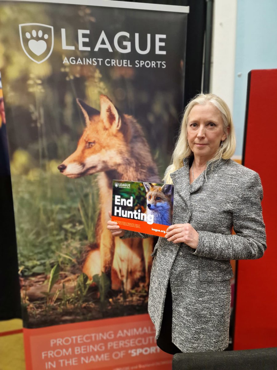 It was great to speak to South Cotswolds Lib Dem PPC Roz Savage about strengthening the Hunting Act 2004. Thank you for your support. #EndHunting