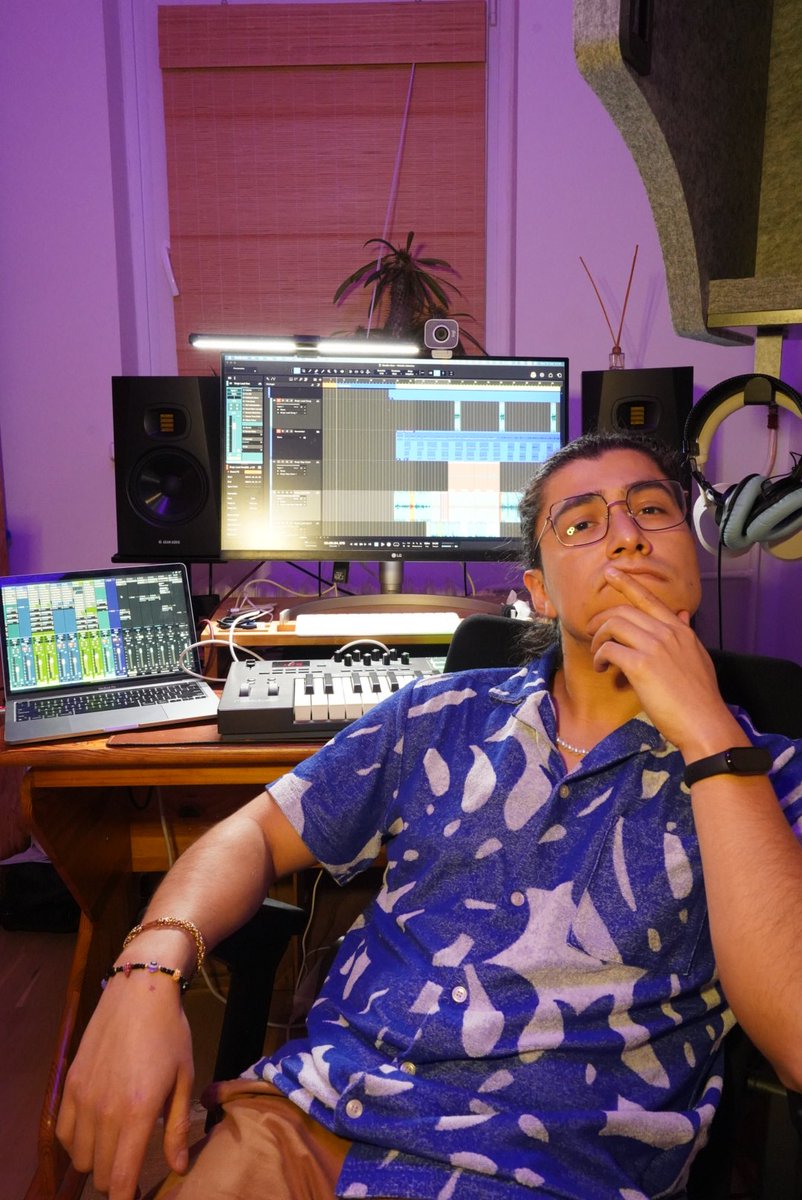 Ālejandro tweet media