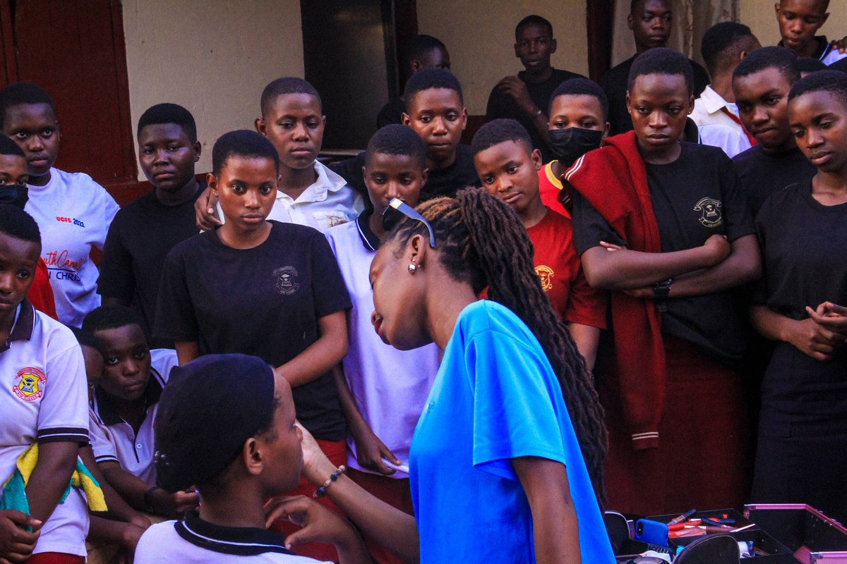 keshmediapro's tweet photo. Empowering youth through skills! 💄 Excited to kick off the #KESHMEDIA_Skilling_program at Namugoona Progressive, where young talents are mastering the art of makeup. @dothedreamydi @TheDebunkShow @UNYouthAffairs @usmissionuganda @hiltonfound #YouthEmpowerment #SkillDevelopment" https://t.co/msXQaULg7T