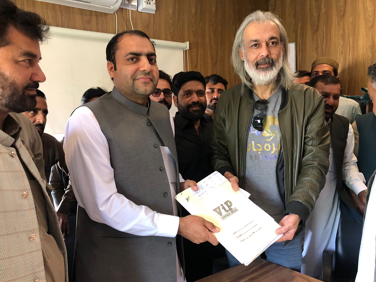 FaisalAminKhan's tweet photo. Submitted nomination papers  for NA-44 Dera Ismail Khan. @PTIofficial https://t.co/jmFNE4R0hv