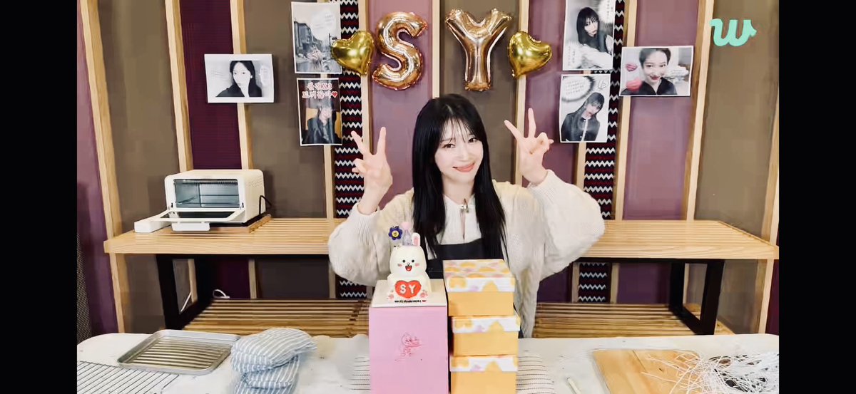 CjHayato's tweet photo. 이번 생일 라이브 미션도 깔끔하게 완성!
산뜻한 봄내음 같은 수윤이의 생일을 축하해요🥳

#HAPPYSUYUNDAY #해피수윤데이 #수윤이가_만든_쿠키 #수윤이라는_청춘의_오늘 https://t.co/eiFh4pVo1t