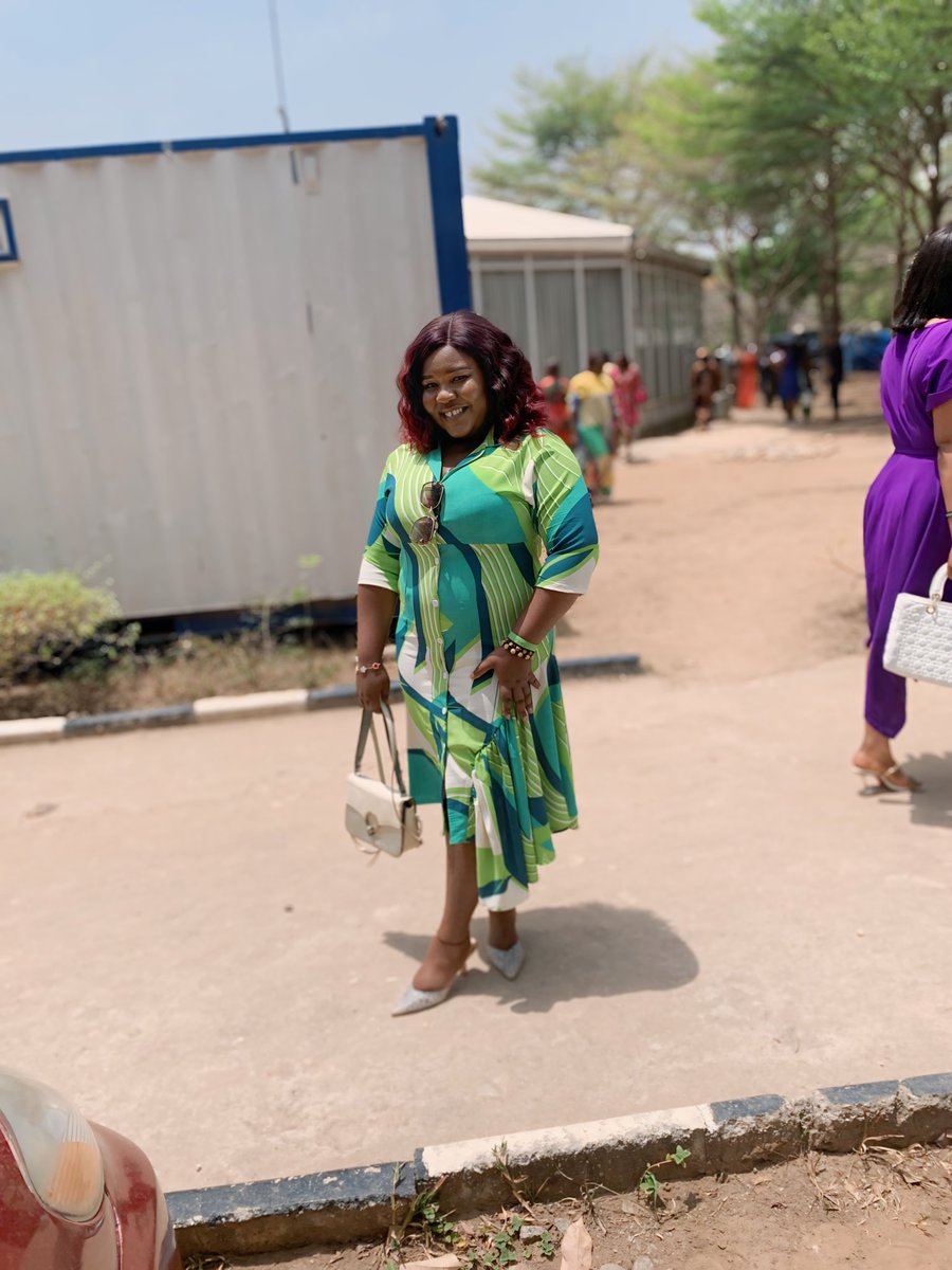 PreciousOlamma's tweet image. Happy Sunday 🤗🤗
I hope you went to Church
Praising GOD is the best way to start the week💃💃💃

I made my beautiful gown 😎😎
#whatGODcannotdodoesnotexist
#streamsofjoyabuja