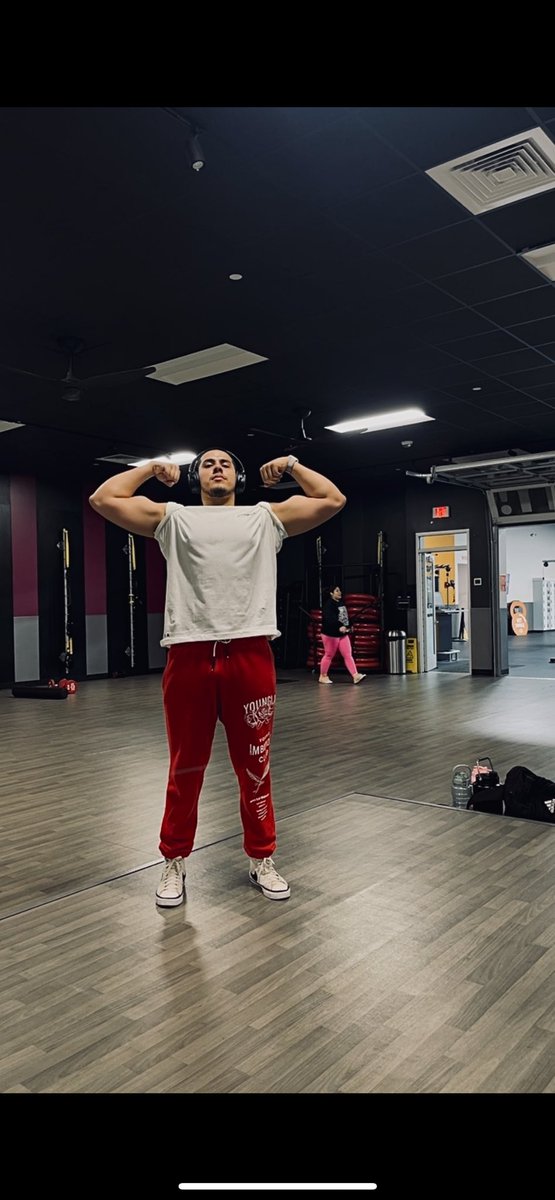 DavidTavarez_'s tweet photo. New fit went hard https://t.co/TQJjjaLAtW