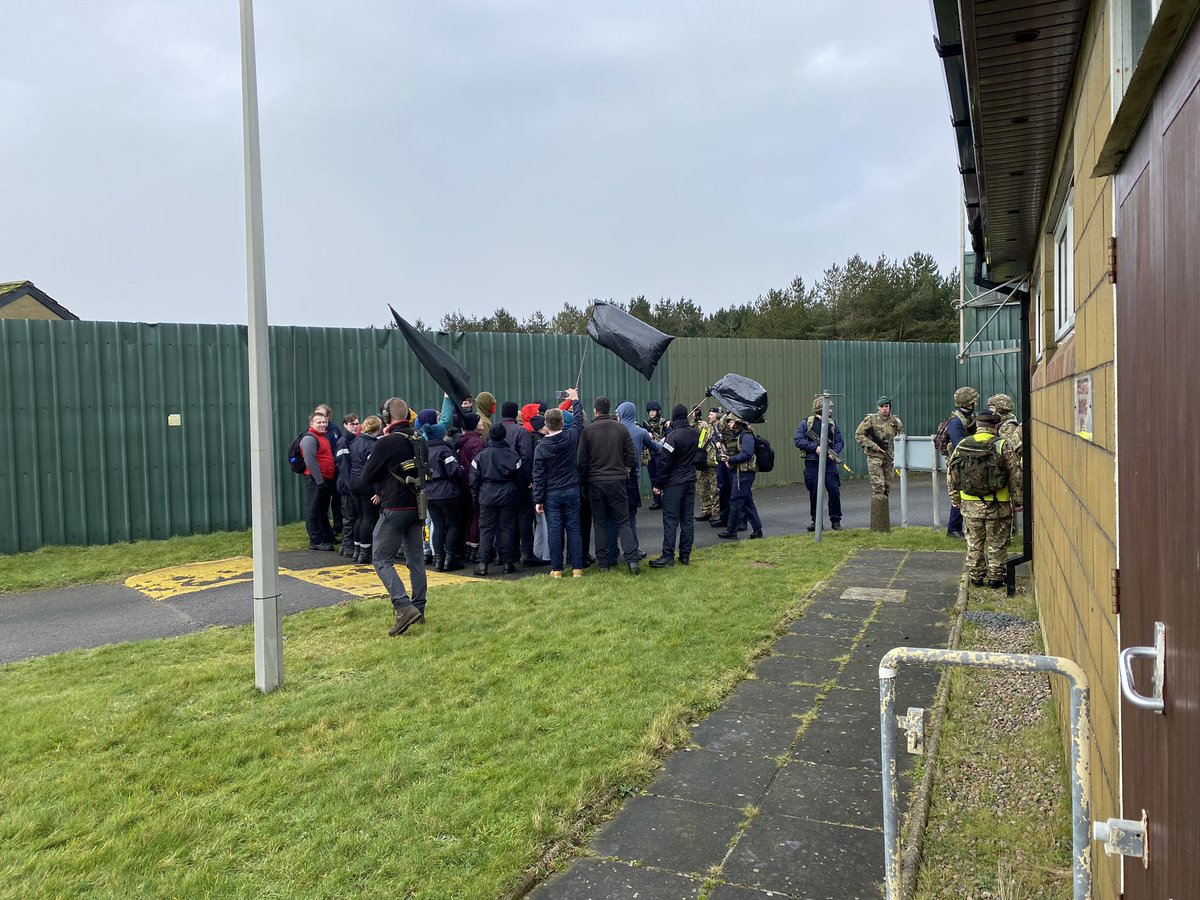 40 URNU OCs from Belfast, <a href="/VirtualURNU/">VirtualURNU</a> <a href="/URNUGlasgow/">URNU Glasgow</a> and <a href="/EdinburghURNU/">EdinburghURNU</a> learned some basic fieldcraft &amp; survival this weekend at Ballykinler. Fighting through some truly awful freezing rain to complete leadership exercises, they also participated in a NEO Ex with <a href="/HMS_Hibernia/">HMS HIBERNIA</a> ⚓️
