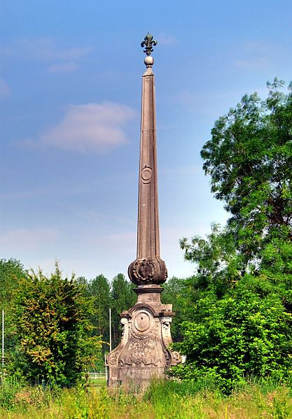 MonumentumFr's tweet photo. Pyramide de Fontenoy Ă #Cysoing (#Nord) Pyramide de Fontenoy : classement par liste de 1840.
Suite đ https://t.co/grA7EoP35v
#Patrimoine #MonumentHistorique https://t.co/vdJSRqNJcE