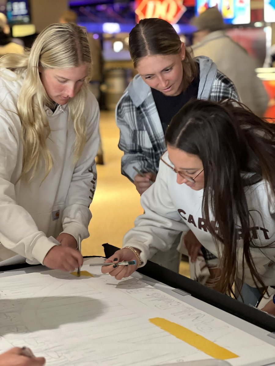 🎉 Celebrating Women's Month at @PPG Arena with the @penguins and @thepwhlofficial teams from Montréal and Toronto! Let's champion women's equality and #InspireInclusion. Here's to building bridges together! 🏒💪 #WomensMonth #PittsburghPenguins #PWHL #Pittsburghbuildsbridges'