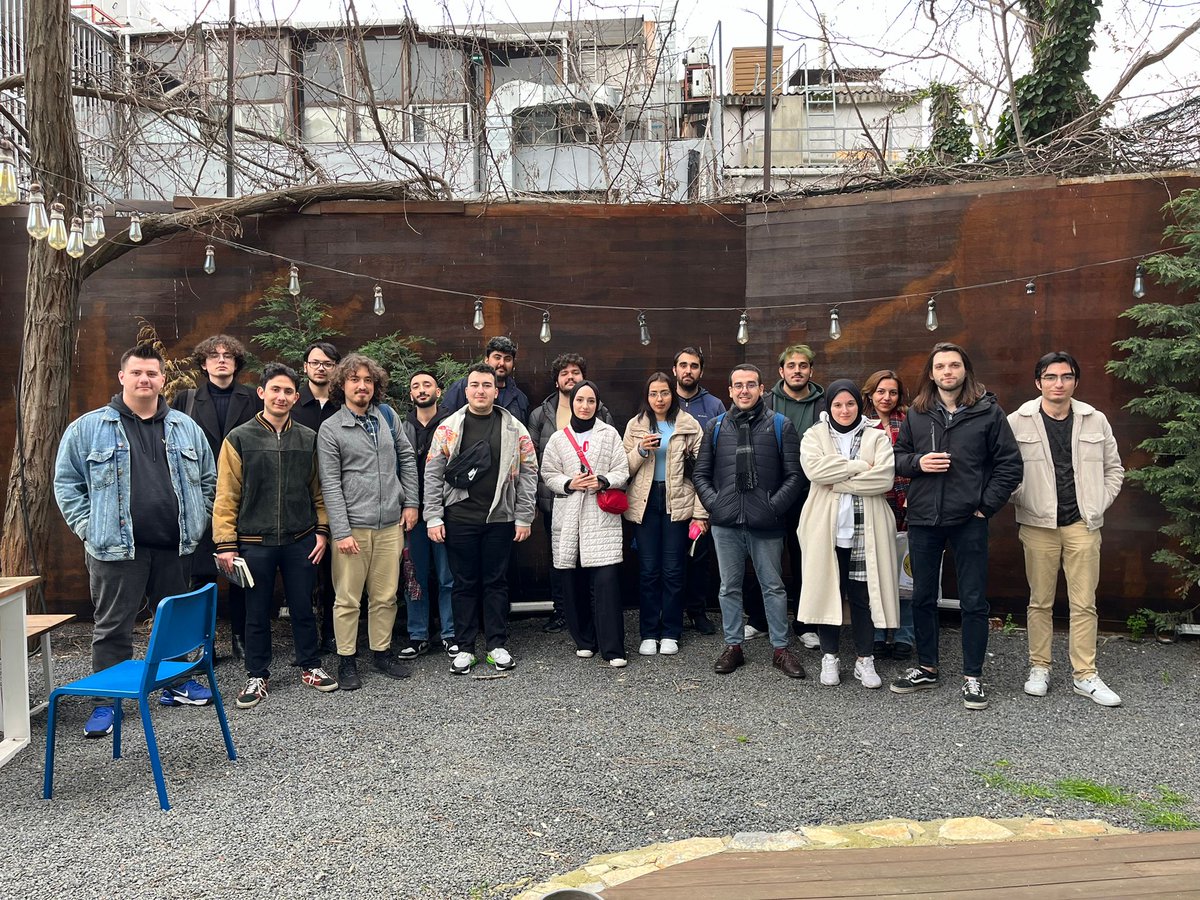 Çoğunluğu İstanbul'dan olmak üzere Liberal öğrenci topluluklarının yönetimlerine 16 Mart Cumartesi günü 3H Hareketi'nin desteğiyle verilen kapasite geliştirme eğitimindeydik.