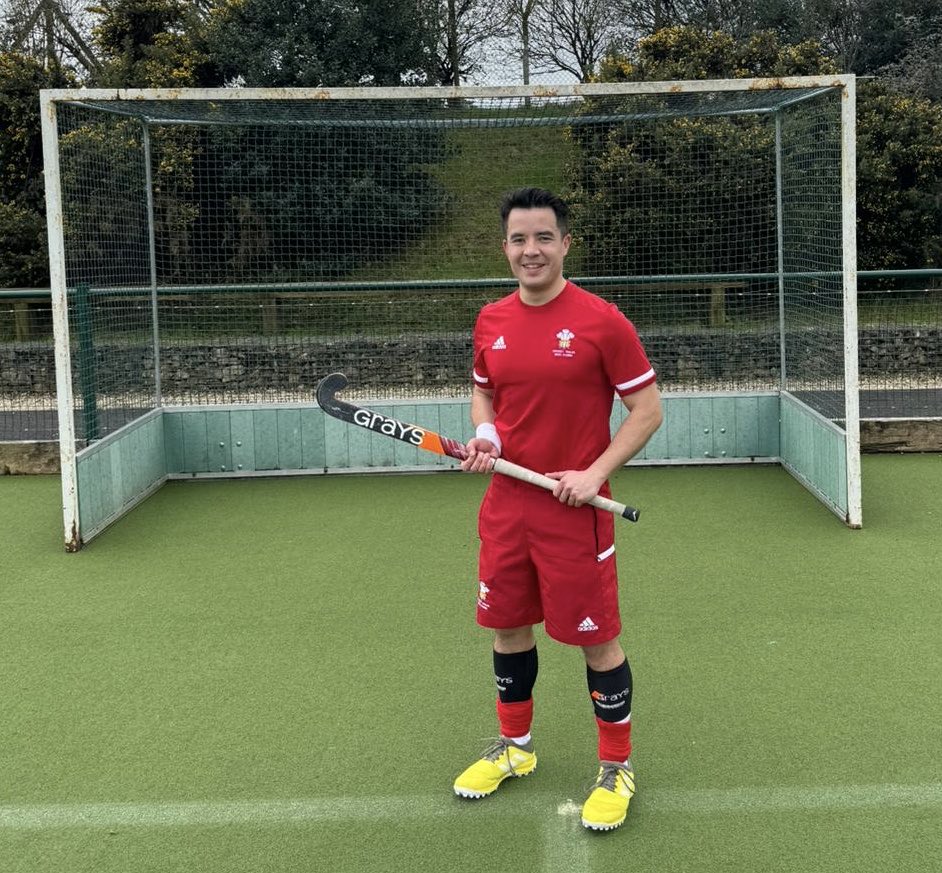 Road to ⁦<a href="/WMastersHockey/">World Masters Hockey</a>⁩ 🏆🇿🇦with ⁦<a href="/HockeyWales/">Hoci Cymru</a>⁩ masters continues with a close fought 3-2 win over ⁦<a href="/HockeyWestUK/">West Hockey</a>⁩ o35s. Thanks to ⁦<a href="/ccolsport/">CliftonCollege Sport</a>⁩ for hosting &amp; ⁦<a href="/GraysHockey/">Grays Hockey</a>⁩ for their continued support 🤝🙌