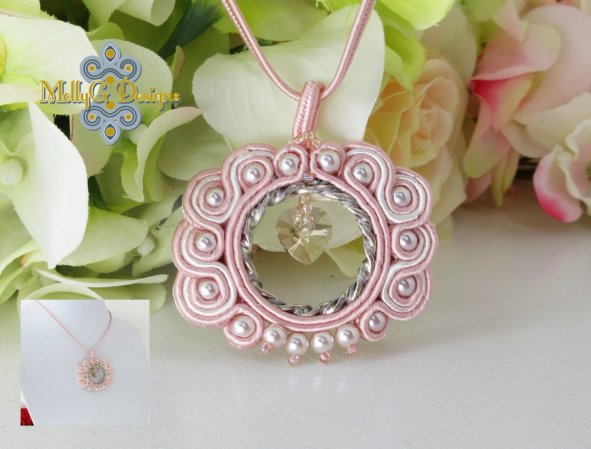 rainbowsnmore63's tweet photo. A beautiful handmade necklace by @MollyGDesigns perfect for a Spring wedding outfit. https://t.co/OveNgzkATt #boosterteam1 #handsewngift https://t.co/Gt01dTRF96