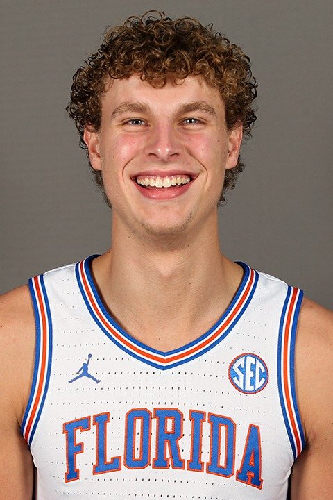 Praying hard for this guy and the doctors!!

We know he'll be smiling again soon! And his mindset will make the comeback possible!

🐊🏀🙏🏻🆙