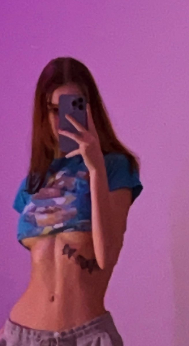 Senpai_slim77's tweet photo. @lovevpcouple any free hands for my lonely waist 🥺 https://t.co/mXQrWbYJ7n
