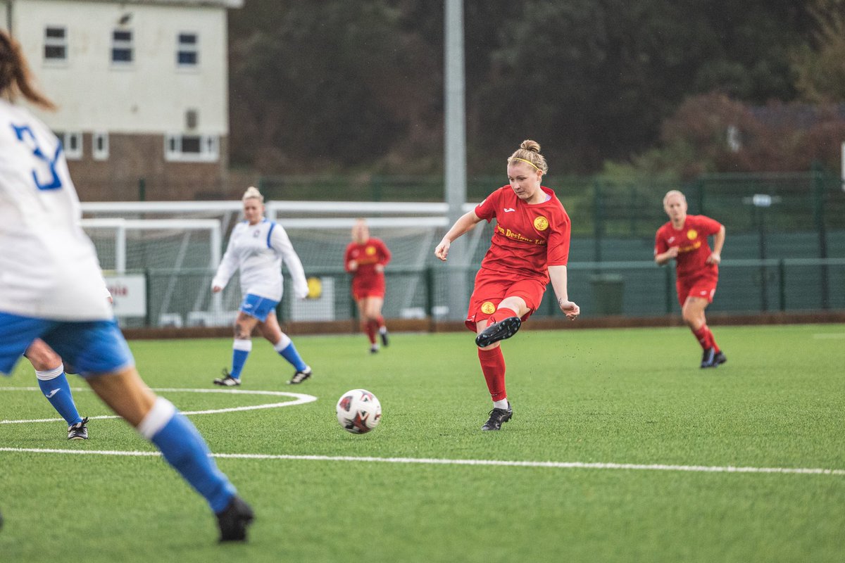 NewhavenLadies's tweet photo. ⚽️🔴🟡 RESULT!

After a clinical second half performance from The Dockers, another 3 points is added to the table . 4 goals in the second half finished the game off.

Goal scorers; Franks (x2), Empringham and Evans.

#COYD https://t.co/72QFX3vrJU