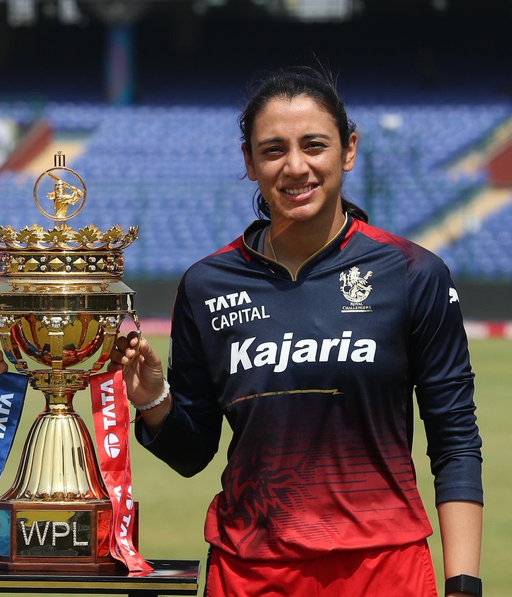 AjeetFulfagar's tweet photo. Ee Sala Cup N̶a̶m̶d̶e̶ Namdu! 🏆🥹

#PlayBoldRCB #SheIsBold #WPL2024 #WPLFinal #DCvRCB https://t.co/d05YXCjBn8