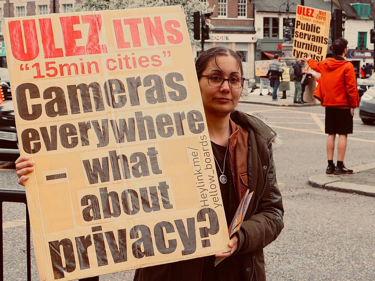 YellowBoards's tweet photo. #yellowboards #outreach #enfield #breakulez #unifiednoncompliance #london #nozonecontrol #londonvibes #nopaypermile #stopulez https://t.co/argF54WMc8