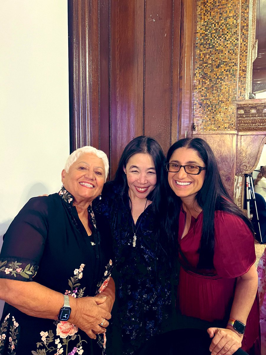 Honored to celebrate #InternationalWomensDay at the @IraqinUSA with two amazing women: my mom @taliakhanna & bestie @ErikaMoritsugu!