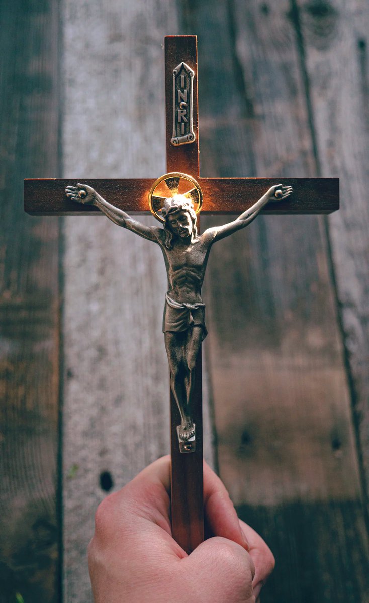 RosaryMum's tweet photo. “We must always remember that God does everything well, although we may not see the reason of what He does.”

St. Philip Neri https://t.co/VLqGllJNhO