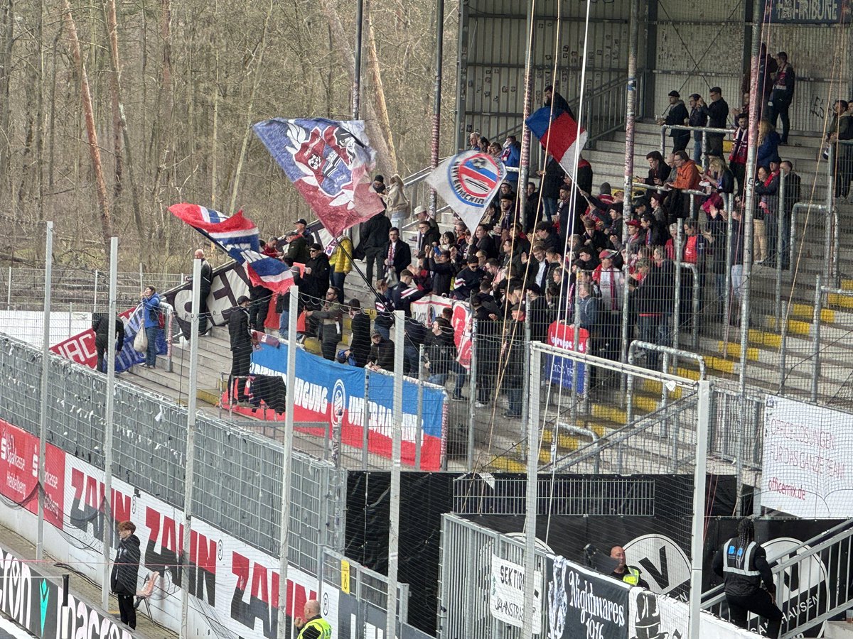 🇩🇪 17.03.2024 - 3. Liga, 30. Spieltag: SV Sandhausen vs. SpVgg Unterhaching (1:0) vor 3.774 Zuschauern im Hardtwaldstadion. #groundhopping #groundhopper