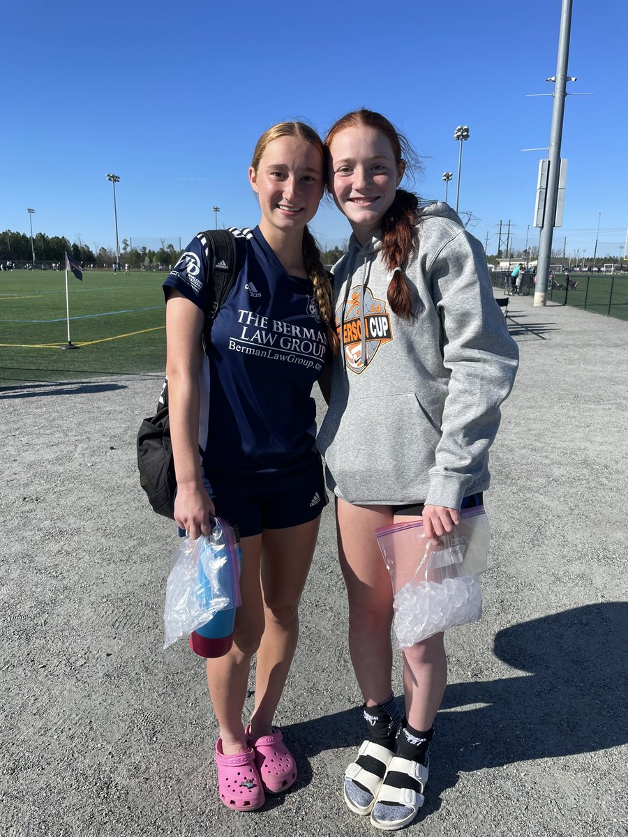 The best part about going to big tournaments…seeing your bestie and coach that you moved away from🫶 <a href="/PeytonCannon_08/">Peyton Cannon</a> <a href="/tomas_boyle5/">Tomás Boyle</a>