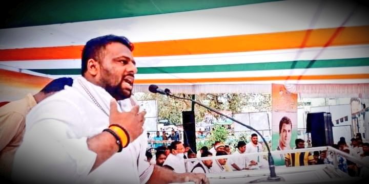 ShafakSheikhINC's tweet photo. @RoshanLalBittu @priyankagandhi @kcvenugopalmp @vidyarthee @KBByju @Jairam_Ramesh @IYC @Pawankhera Bail Granted ✌

@NSUI &amp; Youth Congress @IYC team of Chandrapur District is always with you Dada, Youth Power of Chanda @RoshanLalBittu Dada.
@srinivasiyc @RahulGandhi https://t.co/YIn65BM86O