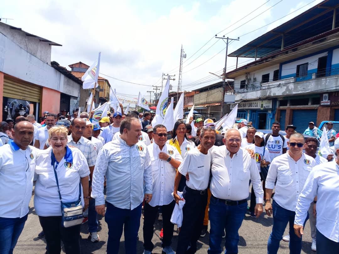 Este fin de semana desde Rio chico Estado Miranda. seguimos caminando por toda Venezuela si AD crece Venezuela crece  y si esto ocurre este 28 de julio Venezuela regresará a la normalidad