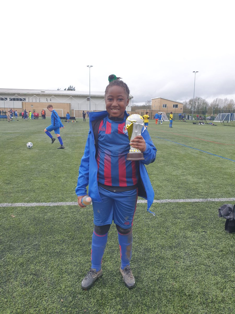 DagenhamUnitedY's tweet photo. U10 Belles Player Of The Match
#playerofthematch #DagenhamUnitedFC #DagenhamUnitedFootballClub #DagenhamUnited #DUFC #dagenham #grassrootsfootball #MiniKickers #ManorRoad #youthfootball #footballsaturdays #footballtraining #footballsundays #footballmatch #essexfootball #girls https://t.co/GmiMFcF4RZ