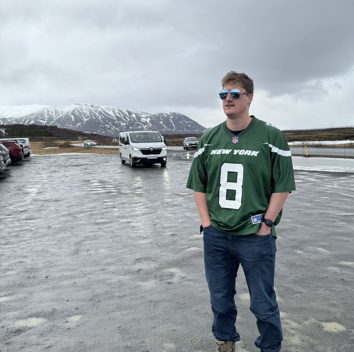 Billyhottakes's tweet photo. Dyslexia is: the one-letter difference between Iceland and Ireland. There’s no pubs and not even that much ice here. #HappyStPatricksday☘️ https://t.co/IC7sVbVpmQ