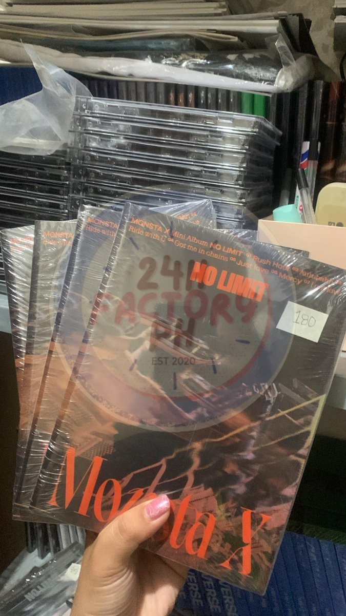 24HFactoryPH's tweet image. #NaDemonyo_Onhands
WTS LFB
Monst X No Limit ₱180 (+ ₱20 pf)
- Ver 2 &amp;amp; 3
✅ Sealed
MOP: Gcash/Unionbank
MOD: shapi c/o ONLY
💌 Kindly comment the ver or send us a dm!
