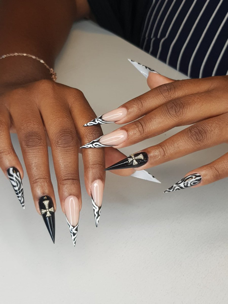 AlexNailstech's tweet photo. Let’s talk about range!😍

📍: The Bazaar Plaza 9th floor B913 https://t.co/ZQFbBagr4x