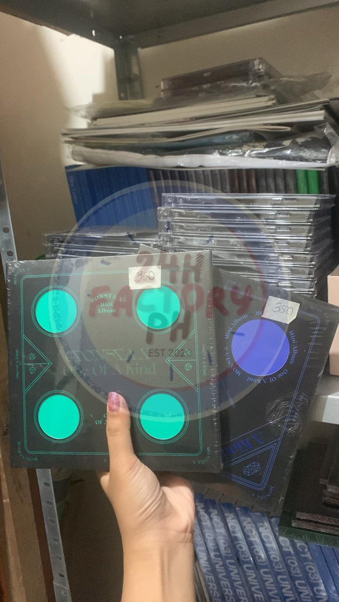 24HFactoryPH's tweet image. #NaDemonyo_Onhands
WTS LFB
Monsta X One of A Kind Album ₱350 (+ ₱20 pf)
- Ver 2 &amp;amp; 4
✅ sealed
✅ first press
MOP: Gcash/Unionbank
MOD: shapi c/o ONLY
💌 Kindly comment the ver or send us a dm!