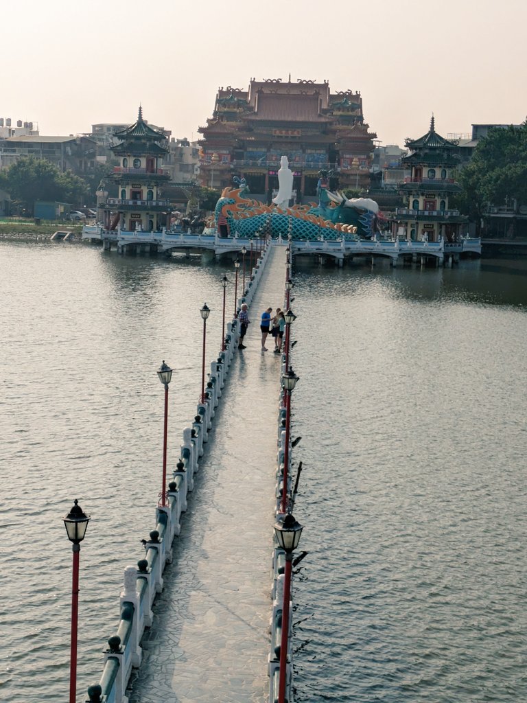 高雄の春秋御閣と五里亭