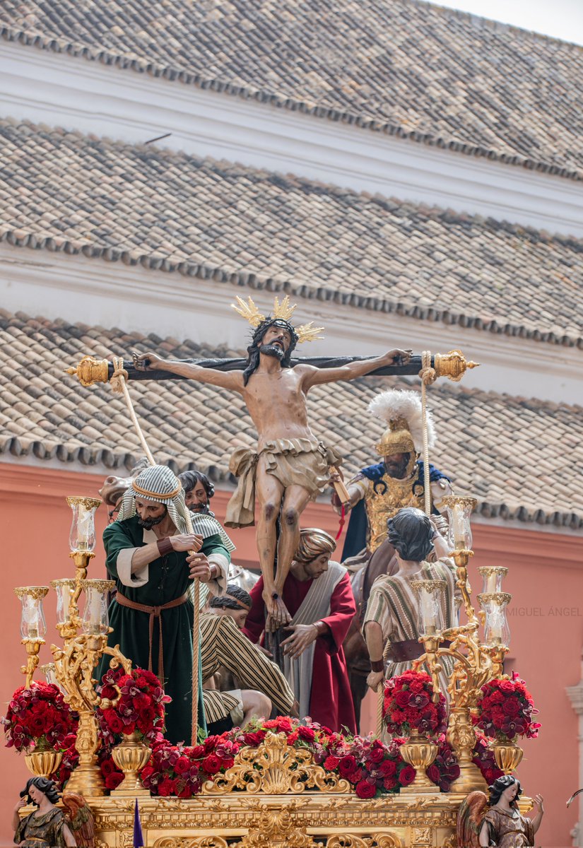 Una sola semana nos separa de disfrutar de Sevilla en su máximo esplendor
@HermandadPaz
@EspDeTriana
@HdadSanGonzalo
@LaExaltacion
.
.
.
#tdscofrade #igerscofrade #sssevilla #ssantasevilla #semanasantasevilla #cofradías #cofrade #cofradiassevilla