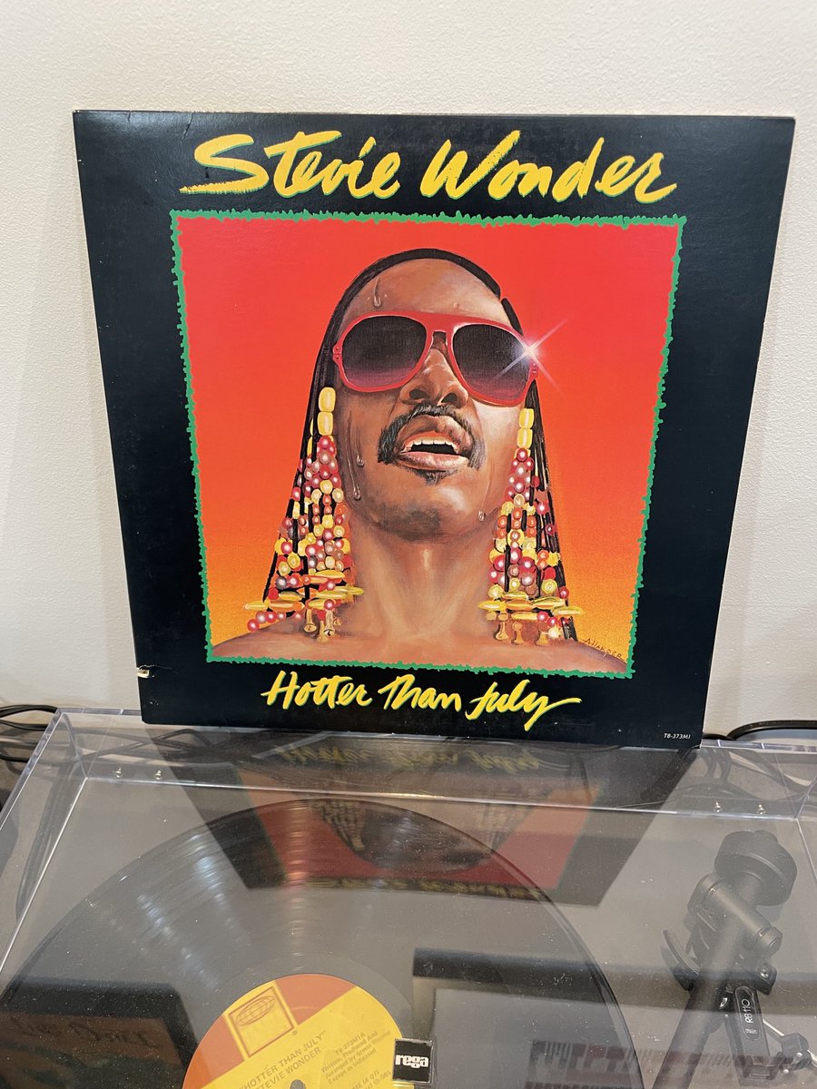 Now listening to: Stevie Winder - Hotter Than July