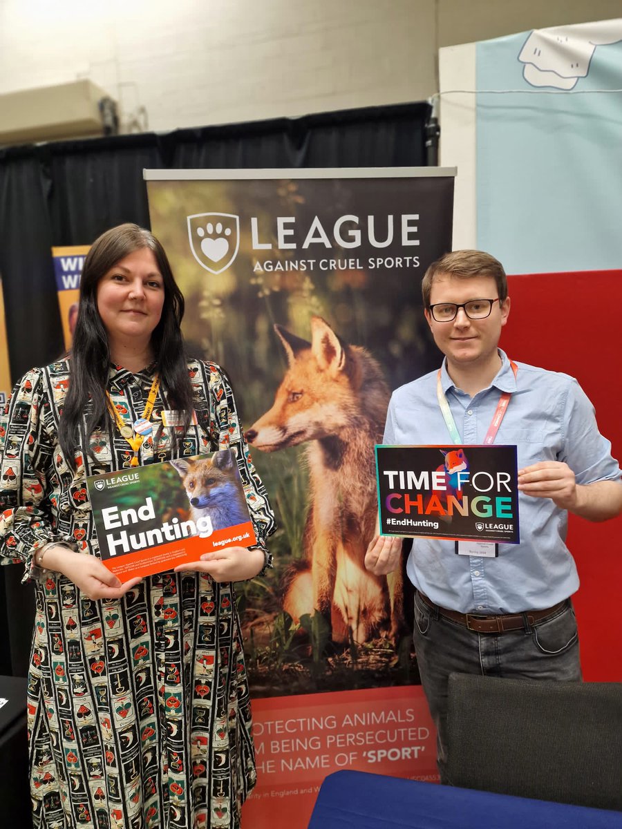 Great to meet @HannahPerkin and discuss hunting issues in Faversham and Mid Kent.

It's time to #EndHunting by strengthening the Hunting Act. #TimeForChange