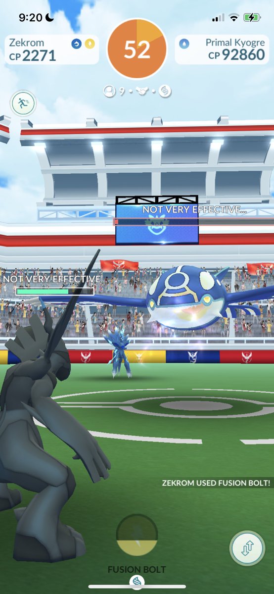 is anyone else experiencing a ton of glitches with primal kyogre raid day today? why is every attack not very effective… we had 9 people in this lobby all over level 40 and still barely beat it with 40 seconds left… #pokemongo #PokemonGOraid