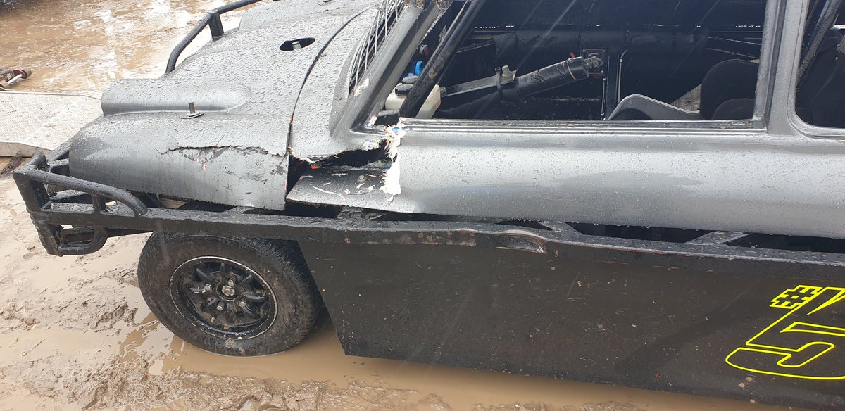 Battle scars on the Sworder mini  one meeting done hes got rid of the novice boards today and going off the front