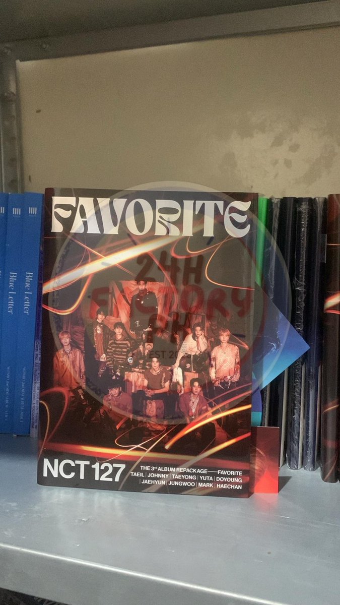 24HFactoryPH's tweet image. #NaDemonyo_Onhands
WTS LFB 
NCT127 Sticker &amp;amp; Favorite Albums ₱80 (+ ₱20 pf) 
-Favorite: Khino, Catharsis &amp;amp; Classic Ver 
-Sticker: Sticker &amp;amp; Sticky Ver
✅ unsealed 
✅ with inclusions (random member) 
MOP: Gcash/Unionbank 
MOD: shapi c/o ONLY 
💌 Kindly comment the ver or dm us!