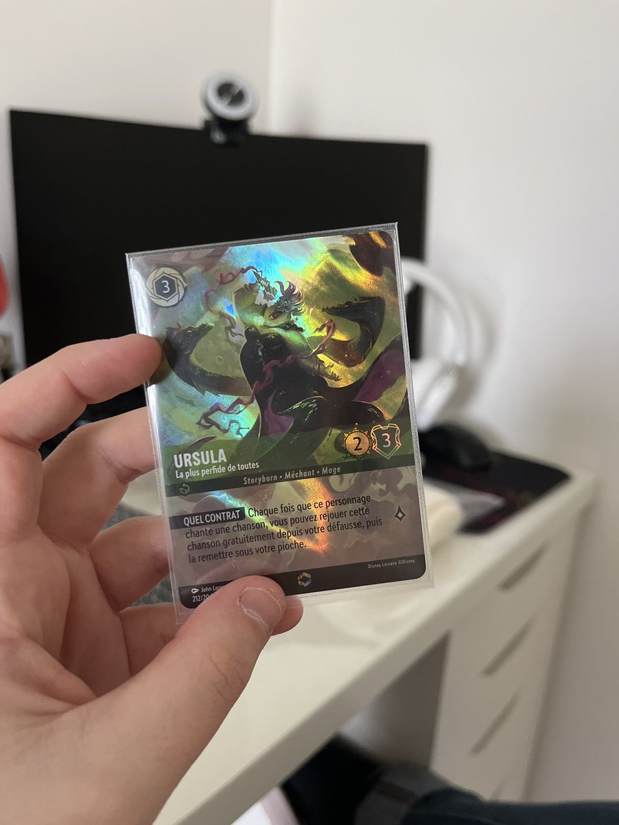 Petite enchantée dans mon ouverture d’une trove Lorcana 😍😱

#lorcana #disneylorcana #Disney #TCG