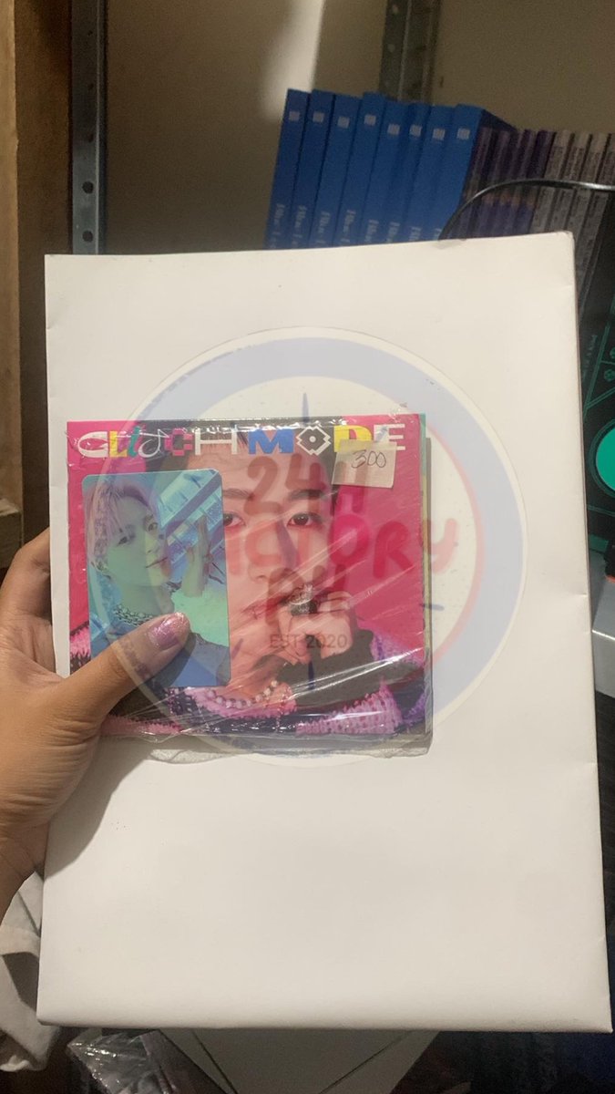 24HFactoryPH's tweet image. #NaDemonyo_Onhands
WTS LFB
NCT Dream Glitch Mode Digipack ₱300 (+ ₱20 pf)
- Renjun Ver
✅ unsealed but complete inclusion with folded poster
MOP: Gcash/Unionbank
MOD: shapi c/o ONLY
💌 Kindly comment the ver or dm us!