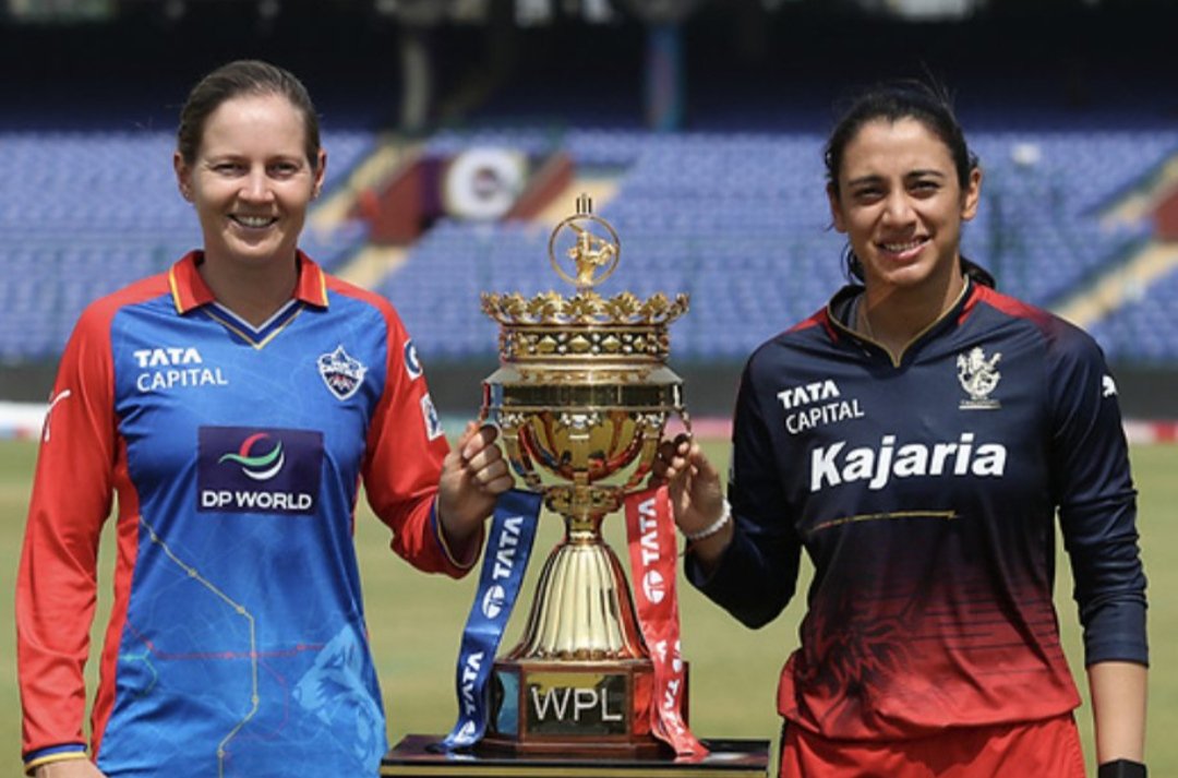TOSS TIME #TATAWPLFinal 

#DelhiCapitals won the toss and decided to bat first against #RCB in the FINAL of #WPLFinal 
 🏆🏆🏆

#RCBvsDC #WPLFinal #TATAWPL2024 #RCBUnbox #RCBWvsDCW #ElvishYadav