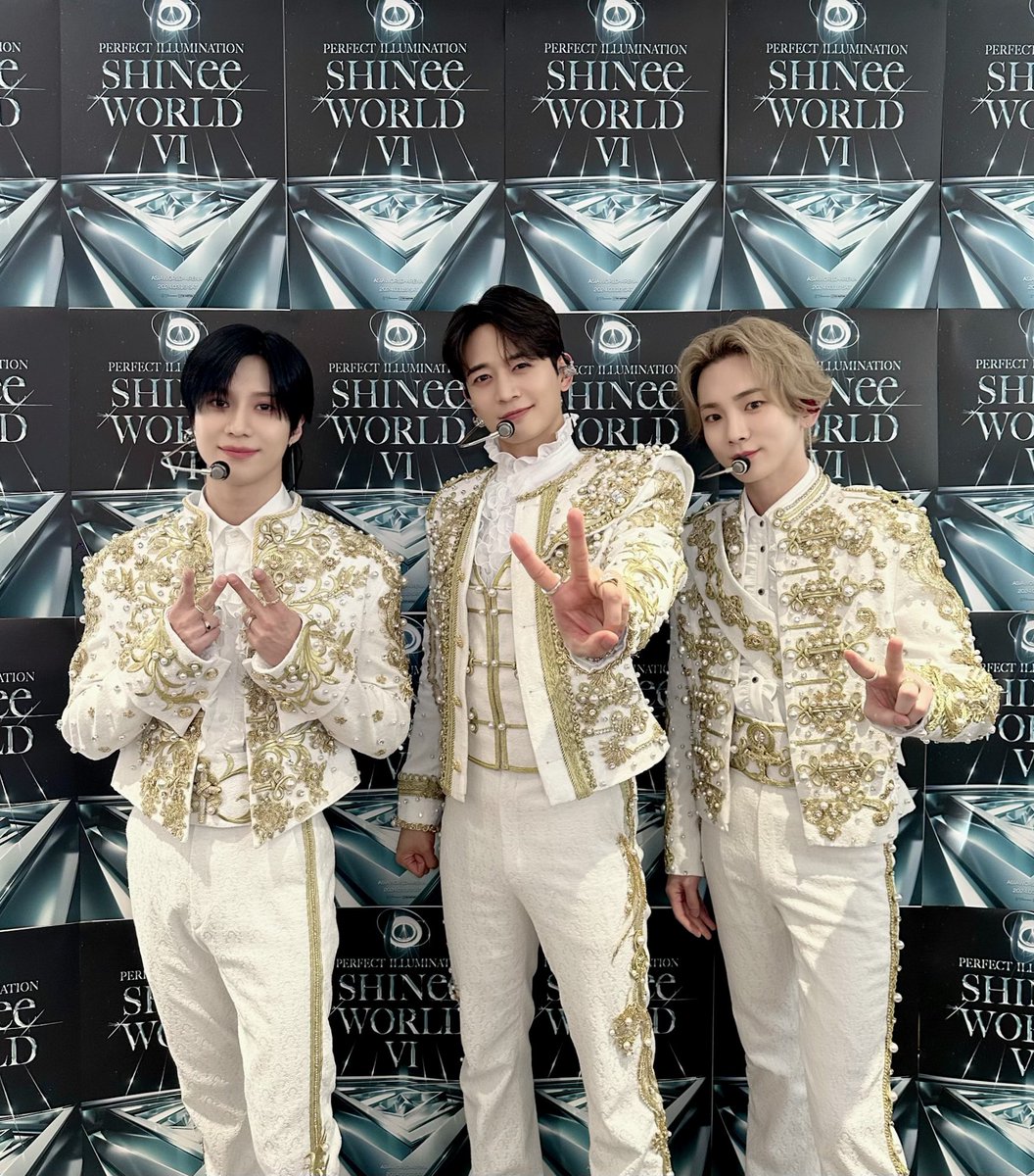 xoalsoc's tweet photo. SHINee WORLD VI [PERFECT ILLUMINATION] in HONGKONG

#SHINee #샤이니 
#SHINee_WORLD_VI #HONGKONG https://t.co/USZYrZRZrX