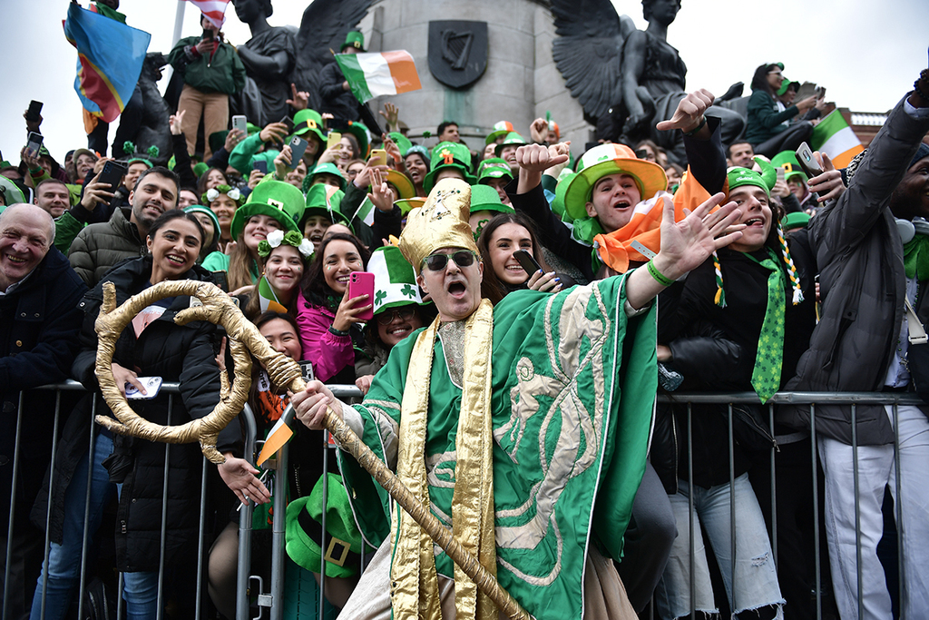 Nick_Johnsn's tweet photo. A Christian author aims to uncover lesser-known aspects of Ireland's patron saint amidst the widespread symbols of luck and celebration associated with St. Patrick's Day. https://t.co/DTpTyJwqts