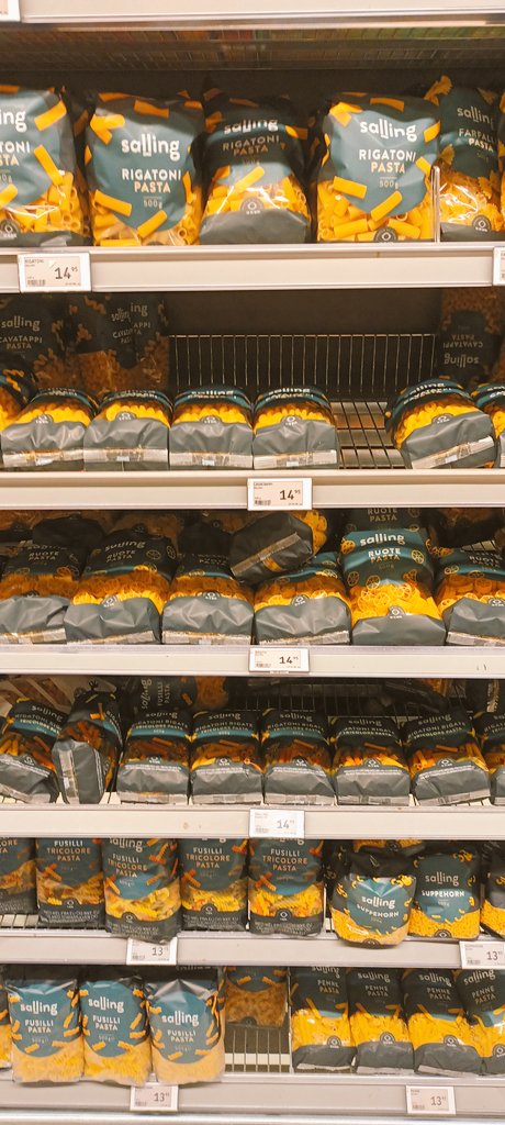 AigarsX's tweet photo. Ja aizņem tik stabilu vietu Dānijas lielveikalu ķēžu plauktos, tad nav vajadzības pirkt asiņainus graudus un laipot ar iepakojumu krieveļu mēlē! Paldies @DobelesDzirnavn par nostāju! Lai Jums viss izdodas! #fotex #København #navSadarbība https://t.co/BnTDEh4xij