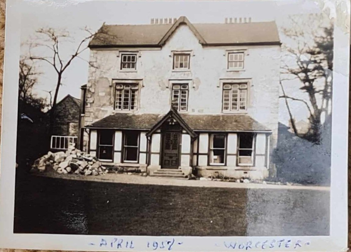 Worcester City HER (@worcityheritage) on Twitter photo Thanks to all that came to our talk <a href="/TudorHouseWorcs/">Tudor House Museum</a>! Great to share our recent work & to see the interest in sharing historic photos & stories. This, shared by Maureen shows Marl Bank, Elgar's final home. Now on the community map kypworcester.org.uk #shareyourstories Thanks to all that came to our talk <a href="/TudorHouseWorcs/">Tudor House Museum</a>! Great to share our recent work & to see the interest in sharing historic photos & stories. This, shared by Maureen shows Marl Bank, Elgar's final home. Now on the community map kypworcester.org.uk #shareyourstories