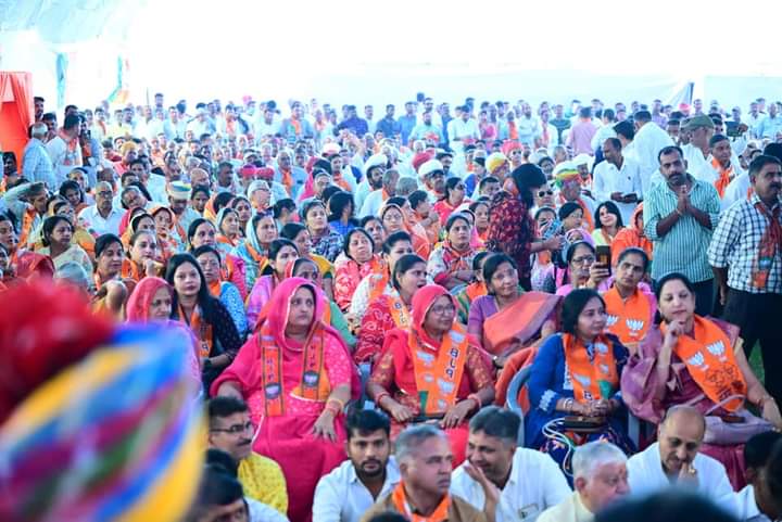 dewasi2_ram's tweet photo. जोधपुर के भाजपा के लोकप्रिय प्रत्याशी आदरणीय गजेंद्र सिंह जी शेखावत साहब के प्रधान कार्यालय के उद्घाटन समारोह में भाग लेकर शेखावत साहब को जीत की अग्रिम शुभकामनाएं प्रेषितदी। https://t.co/y3G0C0g1kn