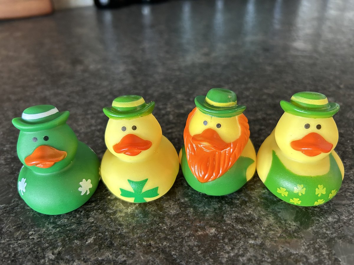 Look at there Irish quacks I ran into this morning. Happy St. Patrick’s Day!☘️