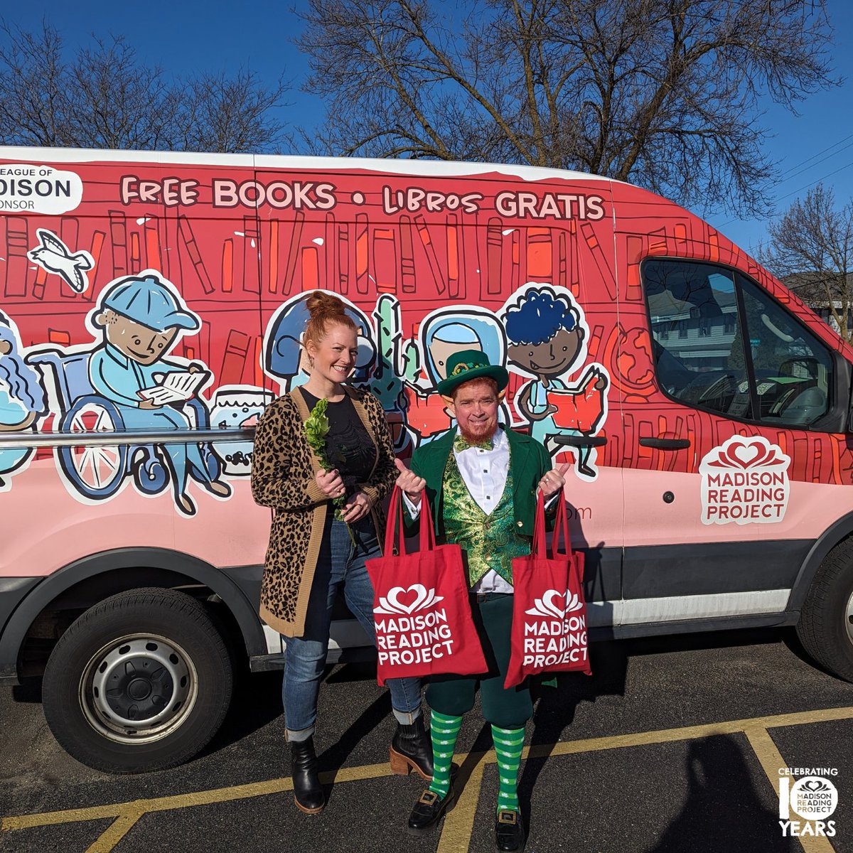 MSNReadingProj's tweet photo. π We were delighted to have a visit from Madison's Leprechaun - representing Logan's Smiles - in preparation for their lucky visit to the Children's Hospital. He left with bags of books for kids.
π Happy St. Patrick's Day, everyone!
#StPatricksDay #LuckyDays #FourLeafLuck https://t.co/vm0N0JcmBo