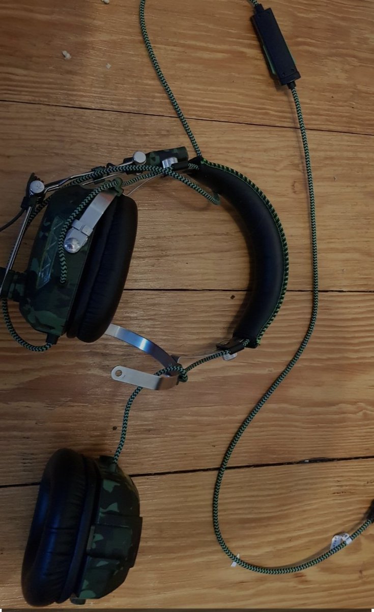 Hat jemand geld Für ein neues Headset bin arm und brauche das wär nett auf süß und so #Russia